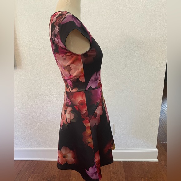 Ted Baker womens scuba zip dress size 1 - Picture 3 of 4